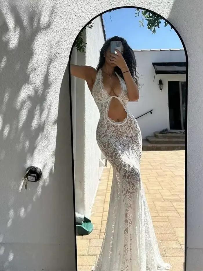 Robe longue en dentelle transparente coquette col halter fourreau pour soirée et événements spéciaux femmes
