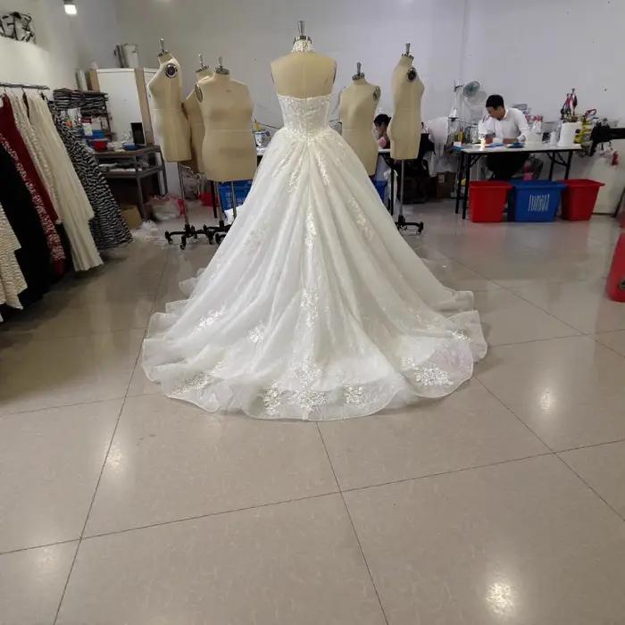 Robe de mariée de luxe personnalisée 2026 Dubaï Ivoire Nouvelle