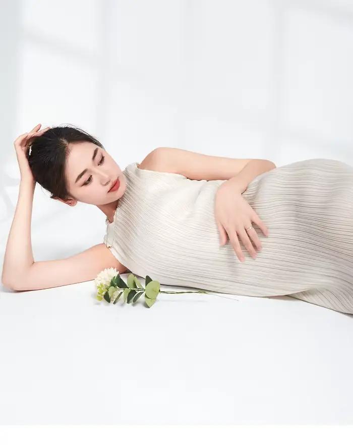 Robe longue sans manches pour femme
