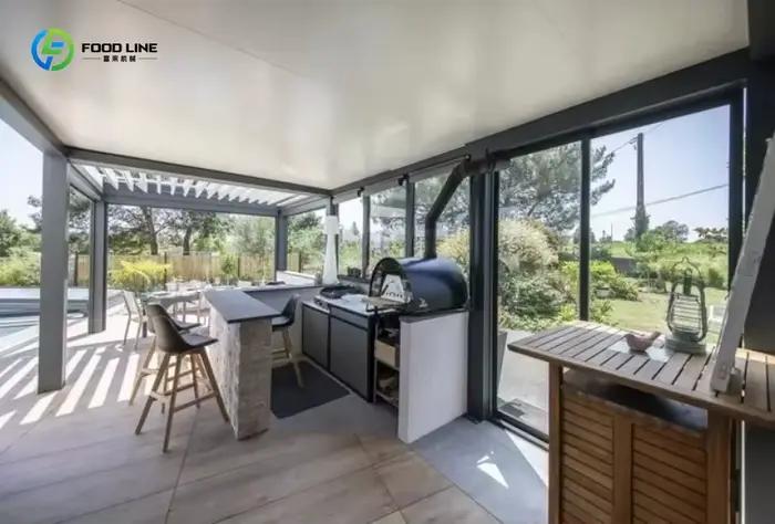 Cuisine extérieure personnalisée avec plan de travail en granit, barbecue à gaz, armoire de rangement, structure robuste en acier inoxydable, entièrement étanche