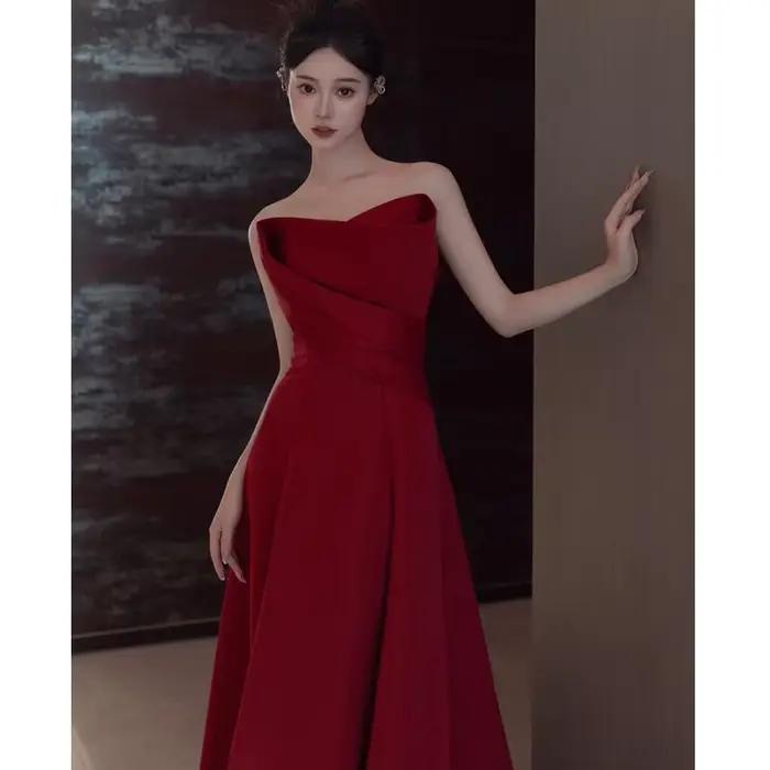 Robe de mariée en Satin asymétrique épaule dénudée