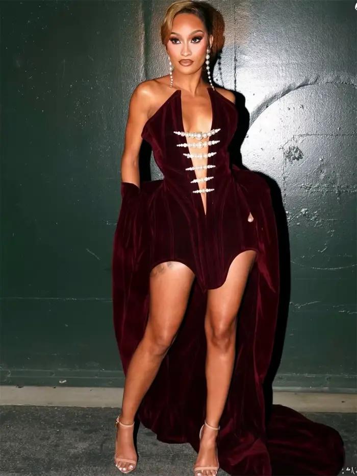 Caroline – robe de bal en velours pour femmes