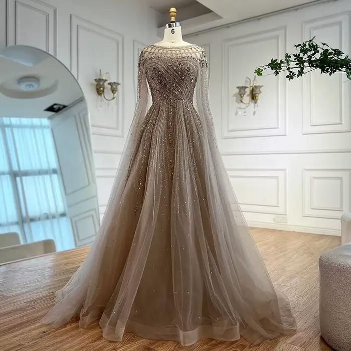 Robe de soirée de luxe caramel avec Cape