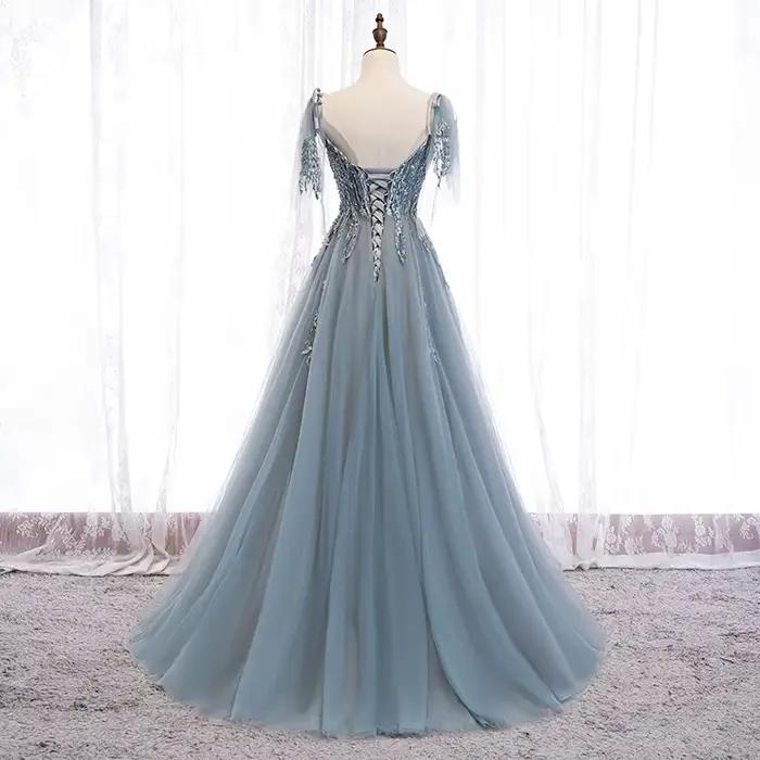 Paillettes robes de bal de soirée Simple Tulle col en v à lacets dos