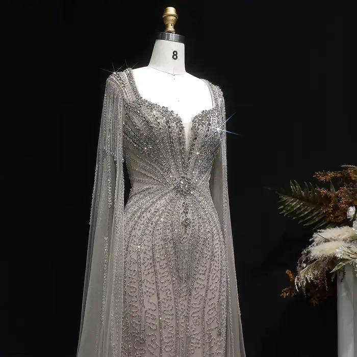 Robe Sharon Said en polyester avec manches cape et train de la cour pour soirée officielle et occasions spéciales