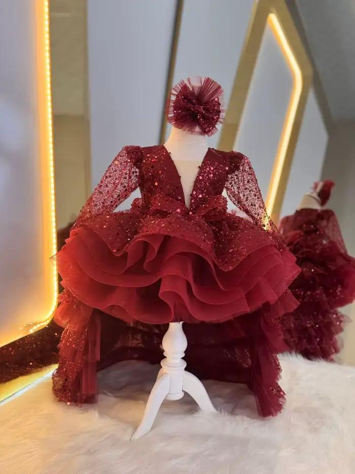 Robe de princesse d'anniversaire à paillettes bordeaux moelleuse