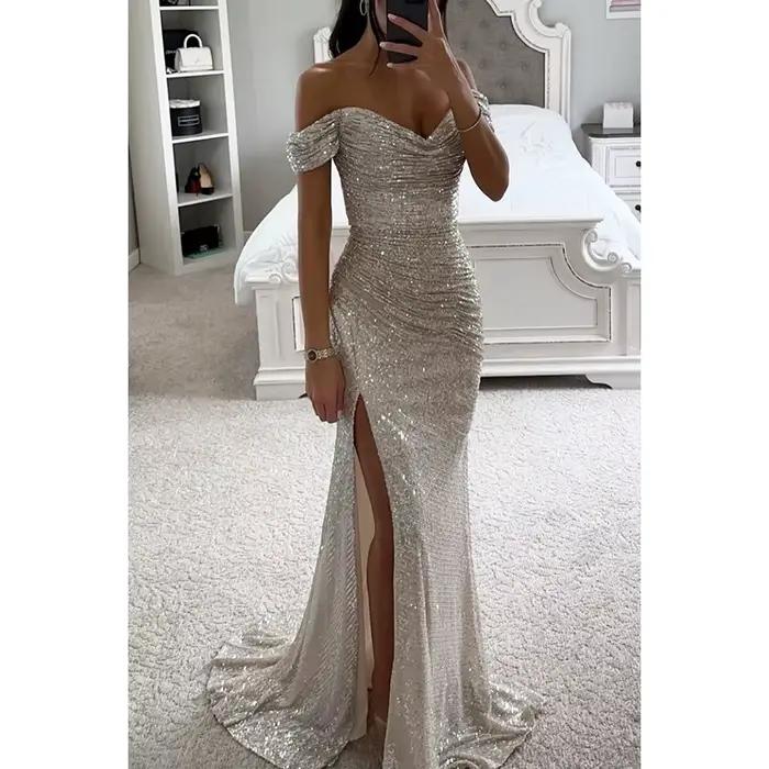 Robe longue noire élégante à une épaule