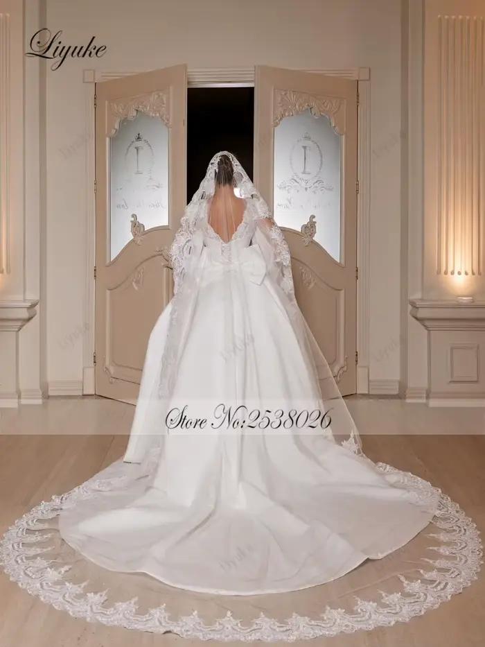 Robes de mariée sirène Liyuke sur mesure de luxe 3-en-1 à col en V