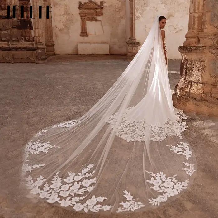 JEHETH Robe Mariée Satin Sirène Col V Bretelles Fines Appliques Dentelle Florale 3D Dos Illusion V Boutons Perle Traîne Chapelle Shooting Église Pierre Ancienne Extérieur Élégante Sur Mesure