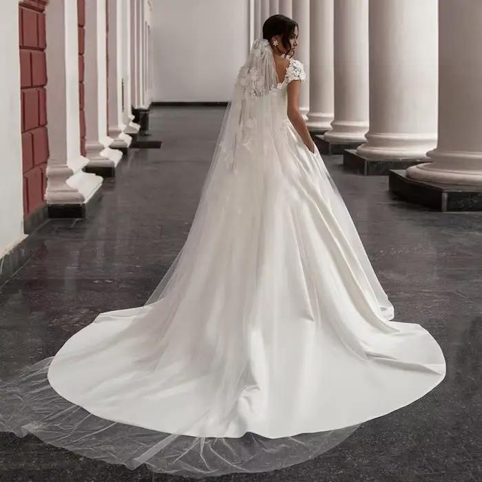Robe de mariée en satin