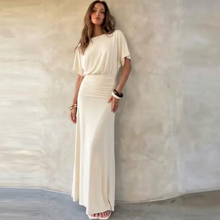 Robe longue élégante et ajustée pour femme