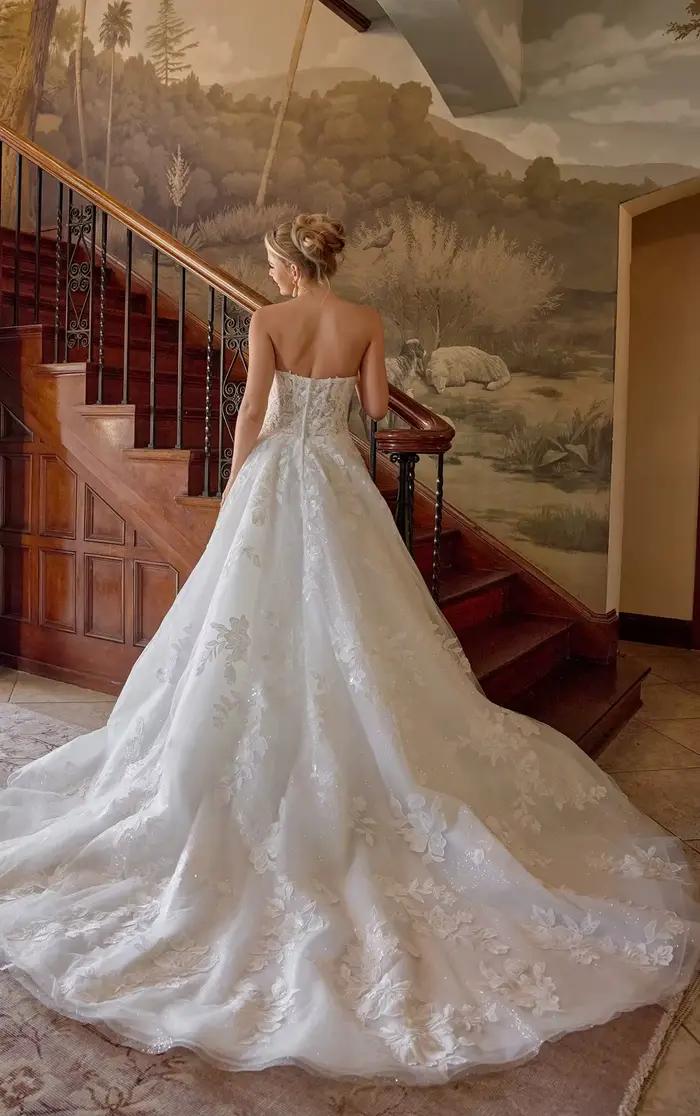 Robes de mariée personnalisées scintillantes avec appliques en dentelle à sequins
