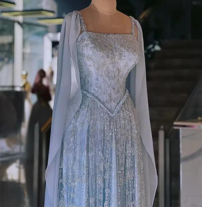 Robe de soirée élégante en dentelle perlée pour femme