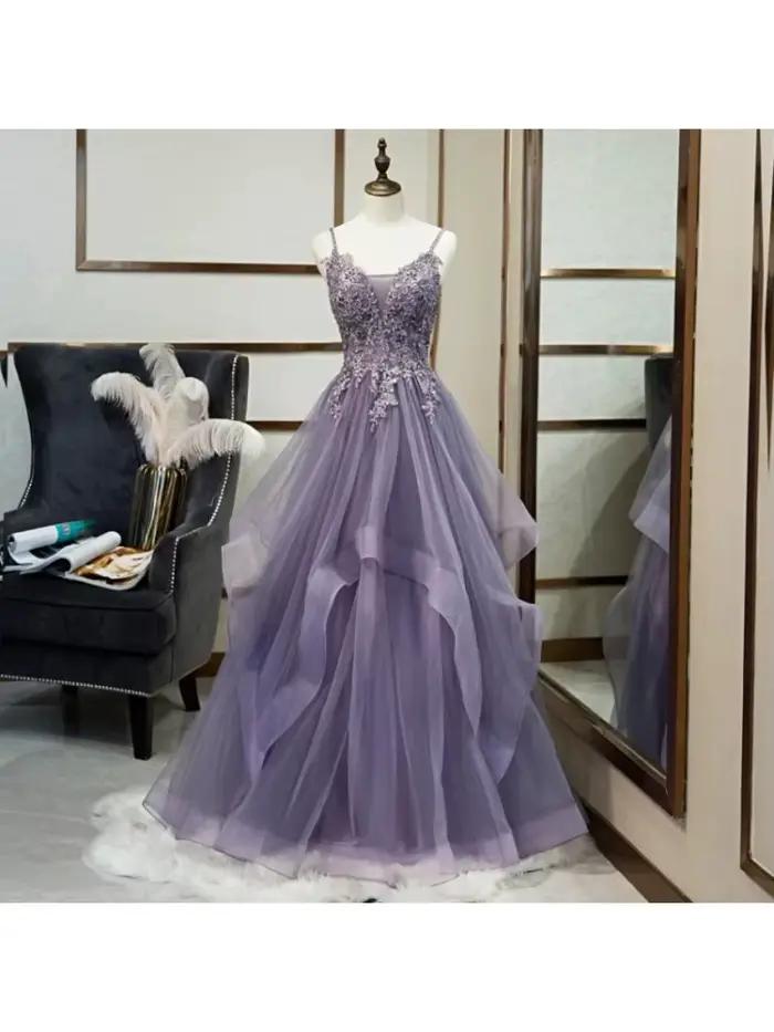 Robes d'hôte de scène, fiançailles
