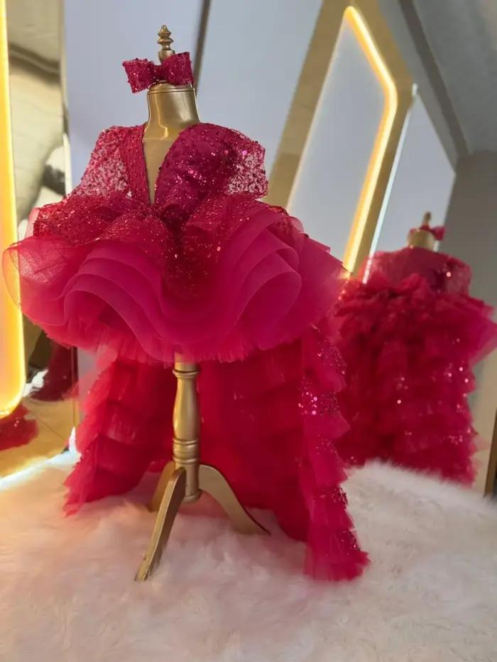 Robe de princesse d'anniversaire à paillettes bordeaux moelleuse