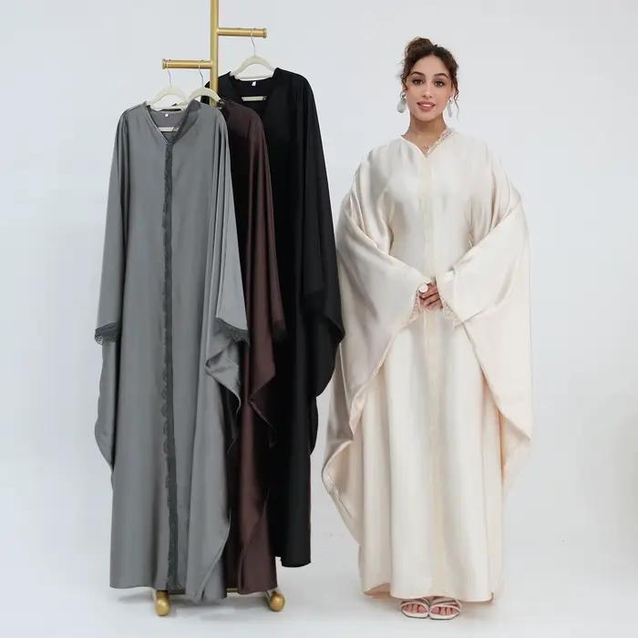 Robe en dentelle pour femme