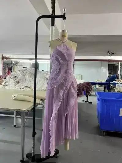 Nouvelle Robe de Soirée Élégante à Volants et Bretelles