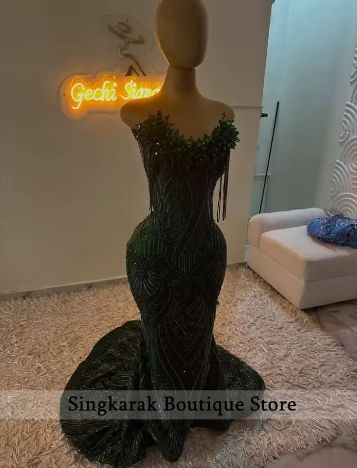 Robes de bal longues vert émeraude scintillantes 2026