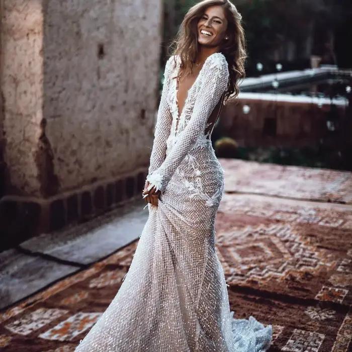 Robe de Mariée Personnalisée en Dentelle Ajourée