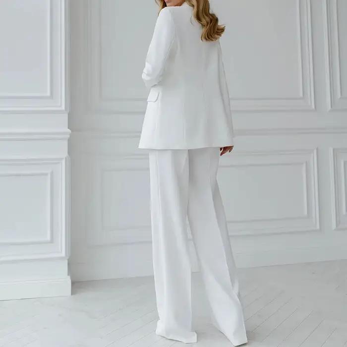 Costume 2 pièces blanc pour femmes
