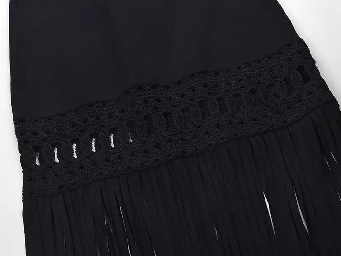 Robe tricotée à franges noires