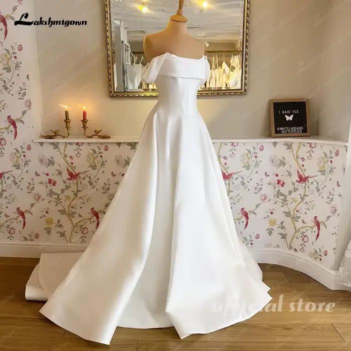 Lakshmigown une ligne robes de mariée pour femmes charmante épaules nues