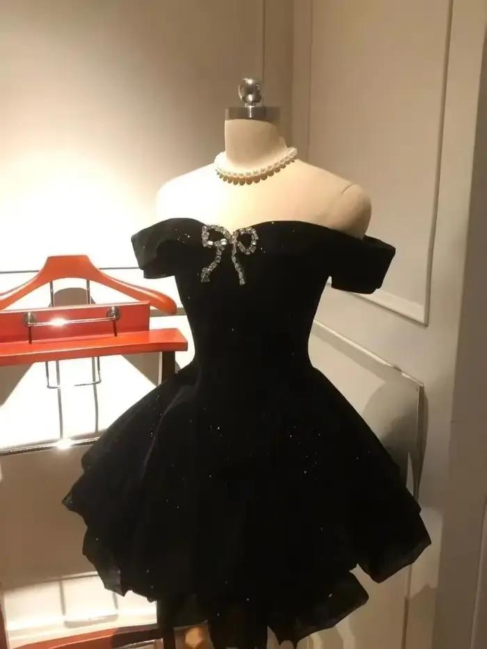 Robe de soirée noire gothique pour femmes