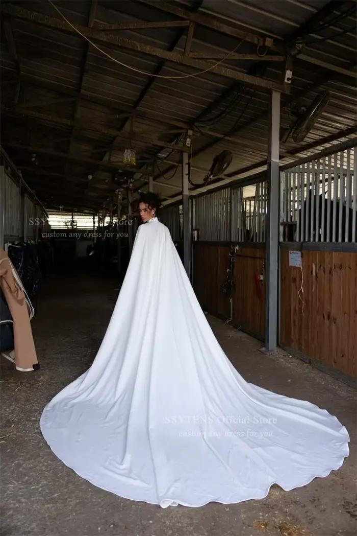 Robes de mariée modernes SSYTENS