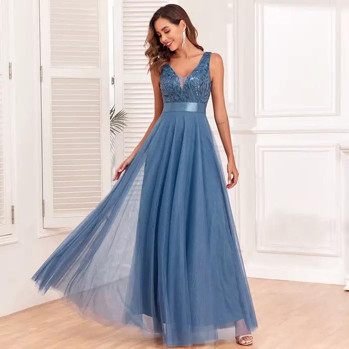 Robe de soirée sans manches à col en V