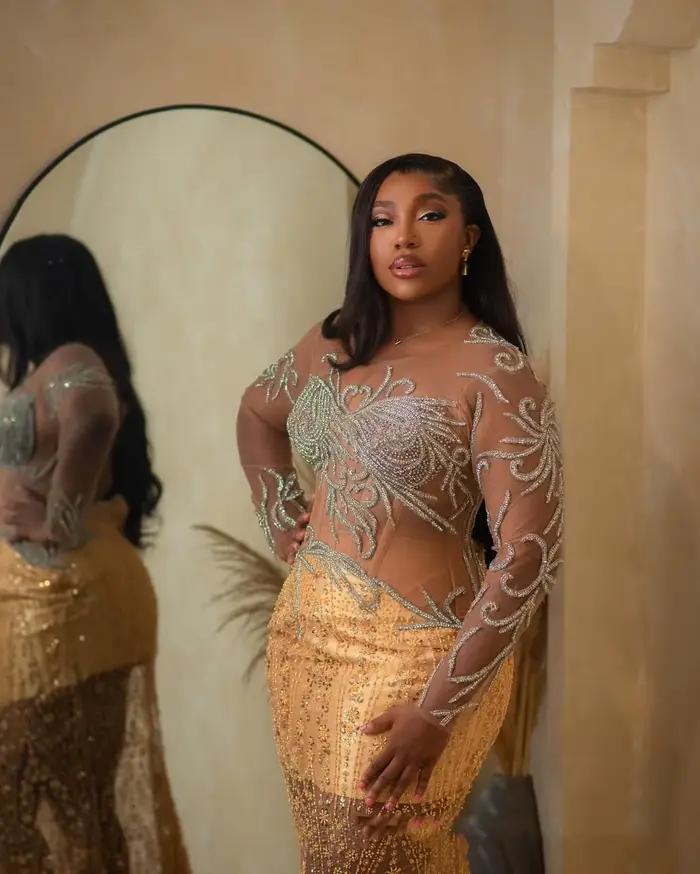 Robe de bal dorée grande taille