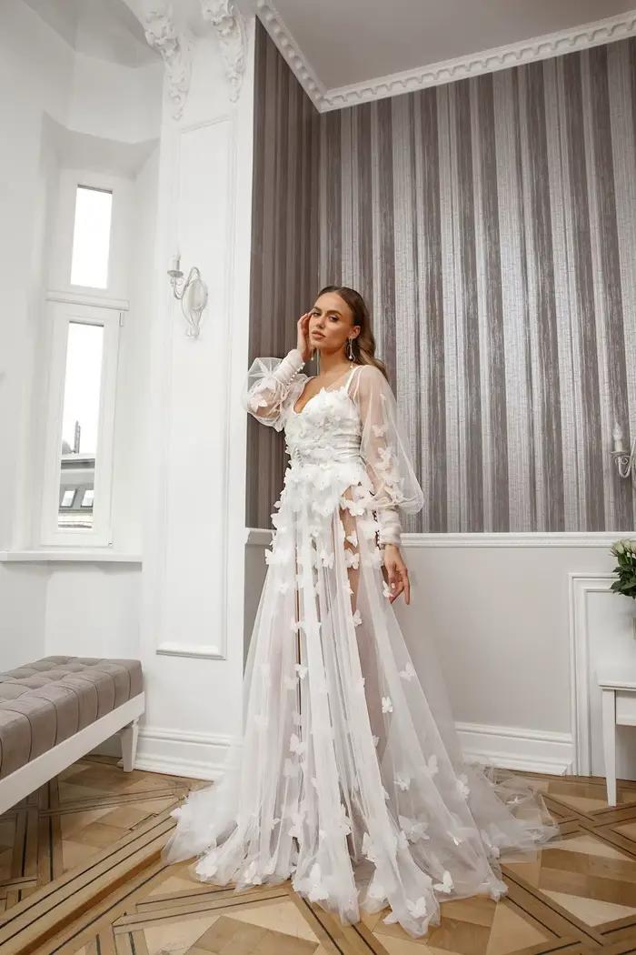 Robe de mariée en tulle ivoire papillon pour femme