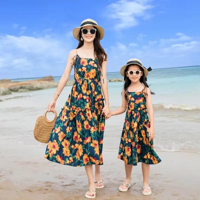 Tenues Assorties Famille pour Vacances d'Été 2026 : Chemises Florales et Robes à Bretelles Mère-Fille – Look de Couple