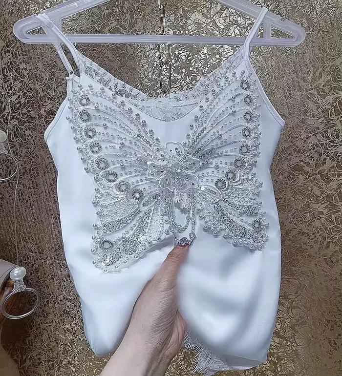 Camisole d'été 2025 de luxe ornée de perles