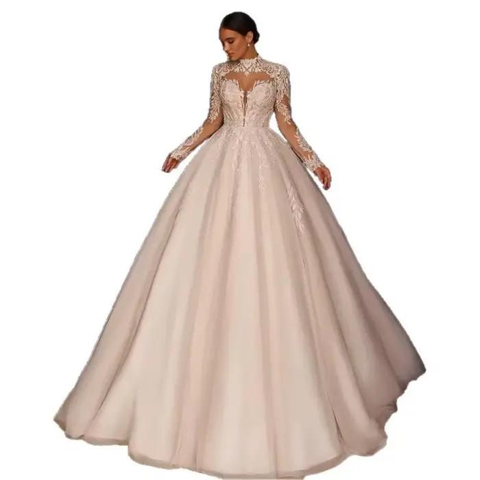 Robe de Mariée Longue en Dentelle Style Palais Coupe Ajustée Col Montant Travaux de Couture Raffinés Idéale pour Mariage et Banquet Traîne Personnalisable