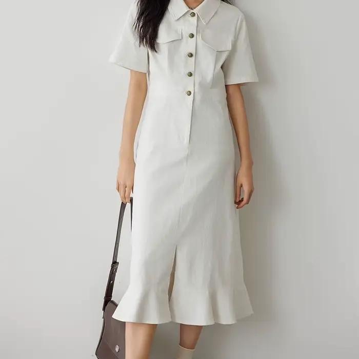 Robe queue de poisson élégante et raffinée pour femme avec taille cintrée pour un effet amincissant