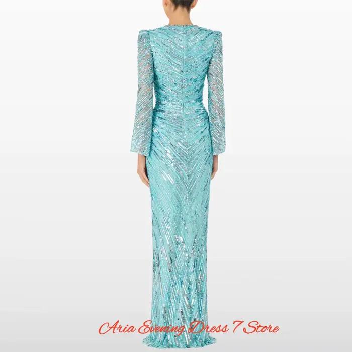 Robe de soirée en tulle à col en V