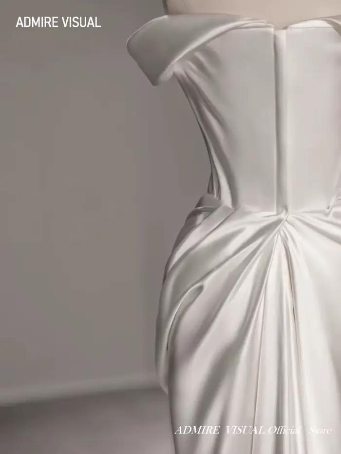 Robe de mariée courte A-ligne en satin