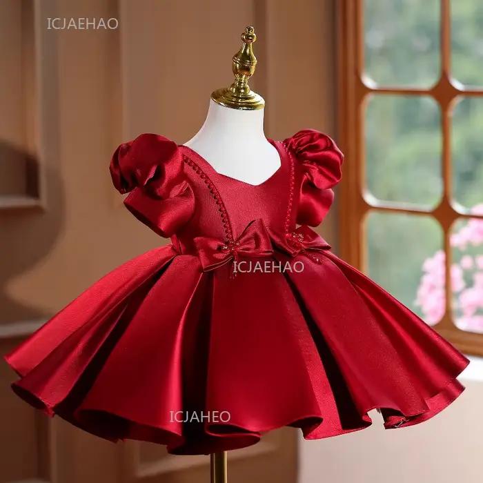 Robe pour filles, spectacle de concours d'hôte