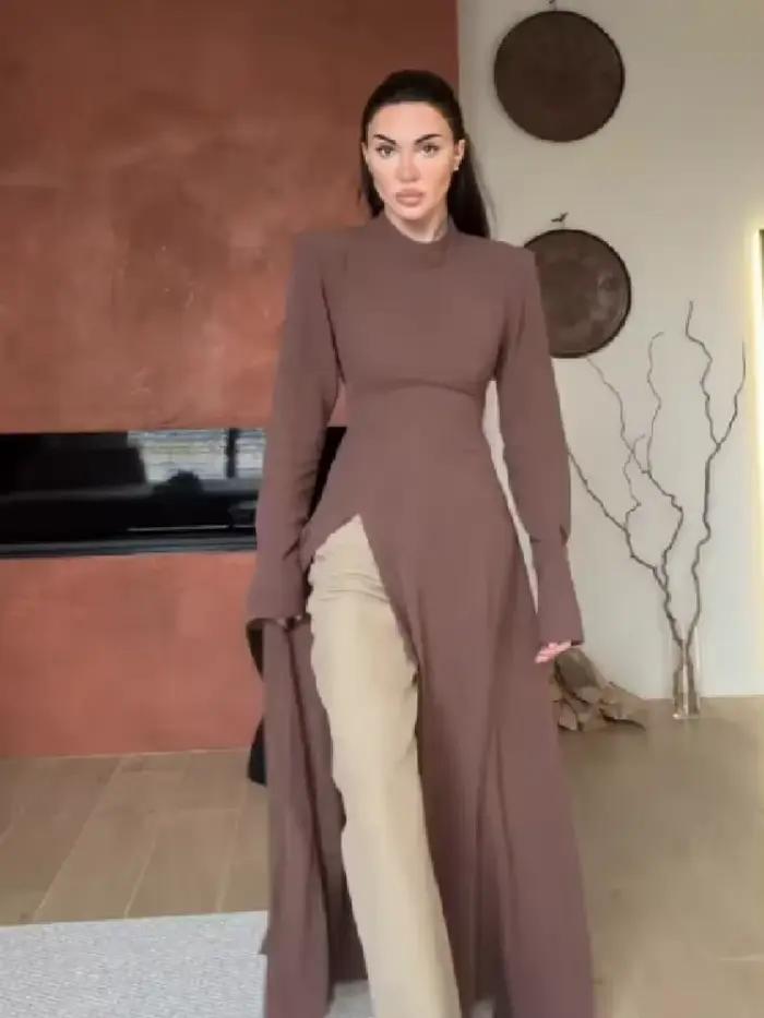 Robe longue élégante pour femme à col montant et manches longues