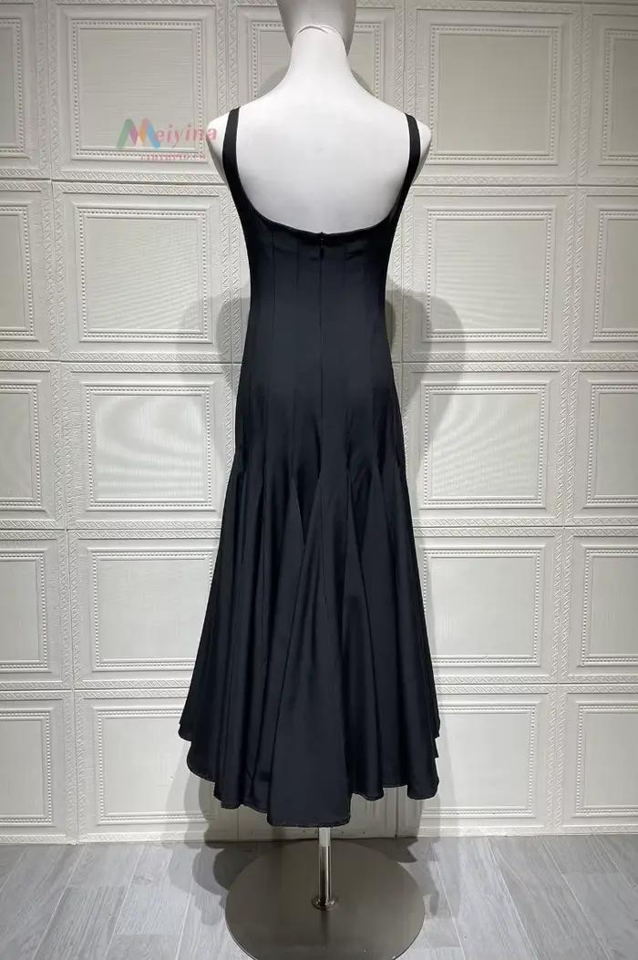 Robes à bretelles pour femmes
