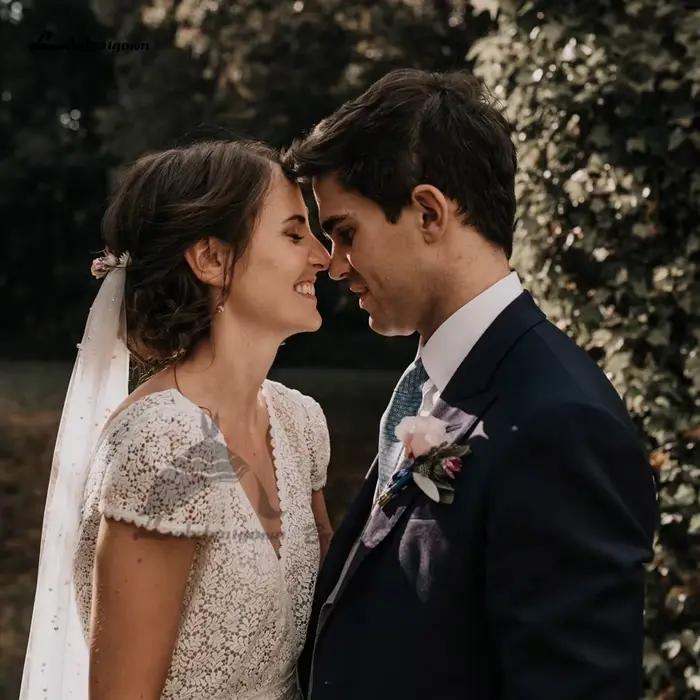 Robe de mariée élégante à dos nu pour femmes