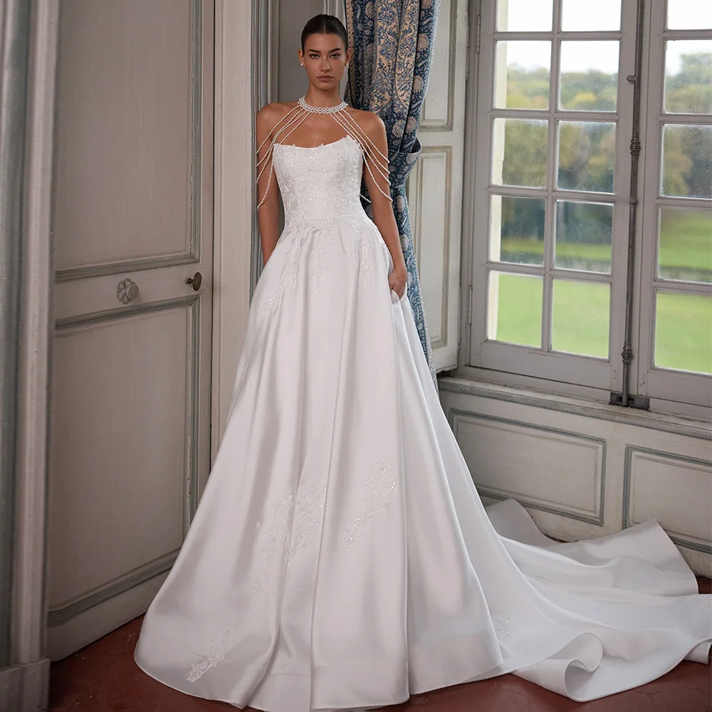 Robe de mariée moderne personnalisée avec perles